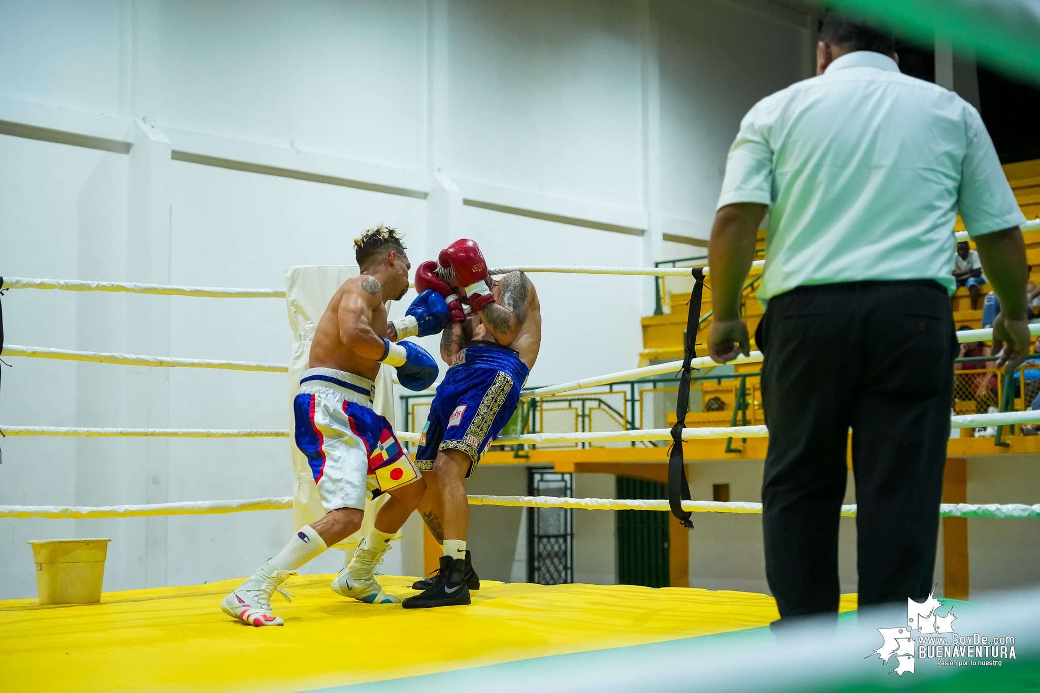 Buenaventura disfrutó la velada de boxeo nacional e internacional