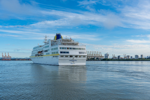 Buenaventura recibió por primera vez en la historia un crucero de turismo internacional