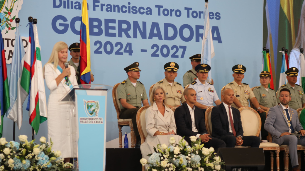 “Hoy empieza una nueva historia, donde la seguridad será el eje del desarrollo y el bienestar de nuestro departamento": Dilian Francisca Toro