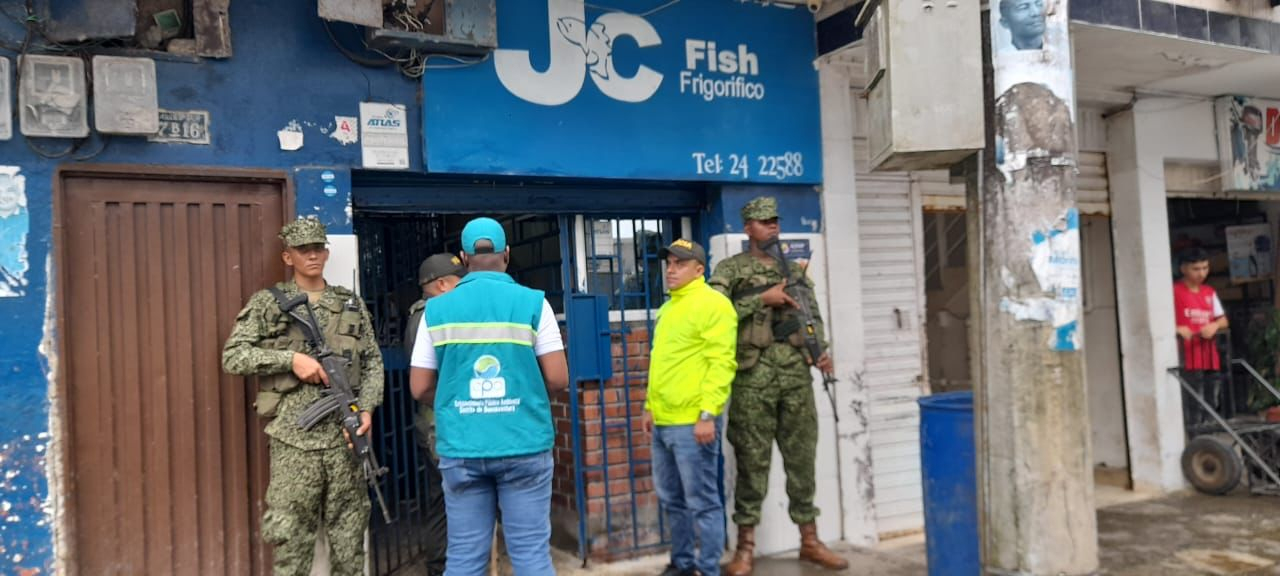 El Establecimiento P&uacute;blico Ambiental y la Polic&iacute;a Ambiental impulsan acciones contra la pesca y su comercializaci&oacute;n ilegal en Buenaventura 
