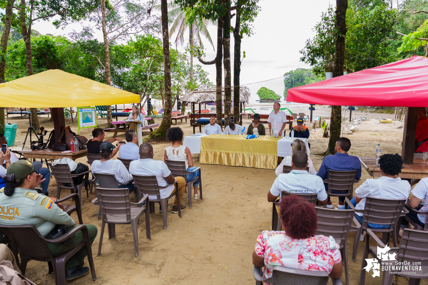 Se izó la Bandera Azul en Playa Dorada: un logro ambiental y turístico de reconocimiento internacional para Buenaventura 