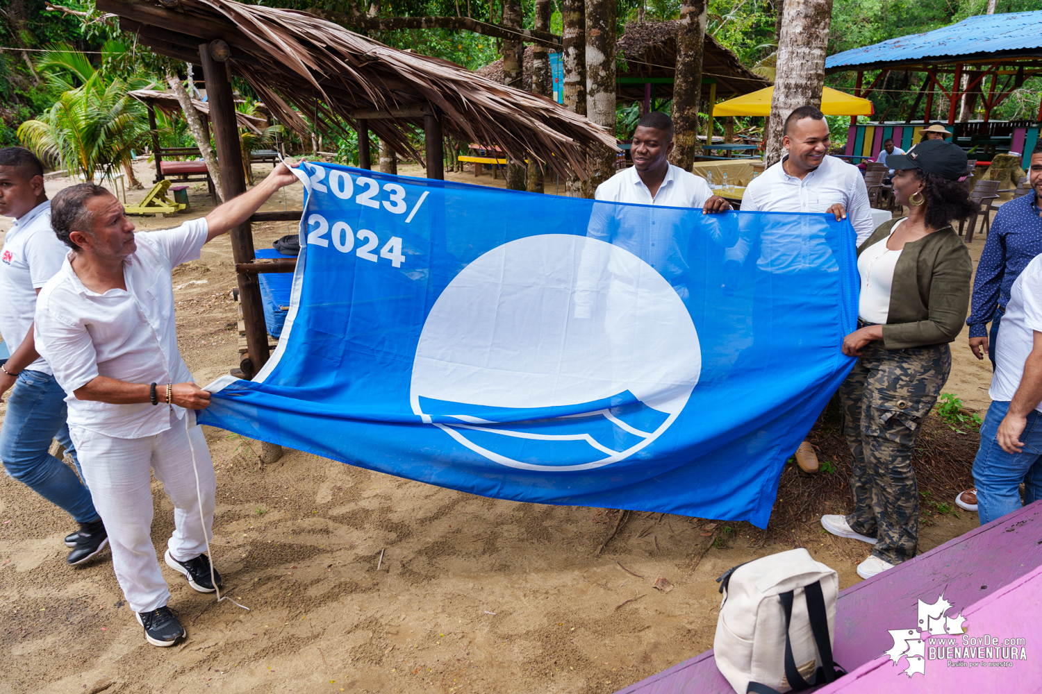 Se izó la Bandera Azul en Playa Dorada: un logro ambiental y turístico de reconocimiento internacional para Buenaventura 