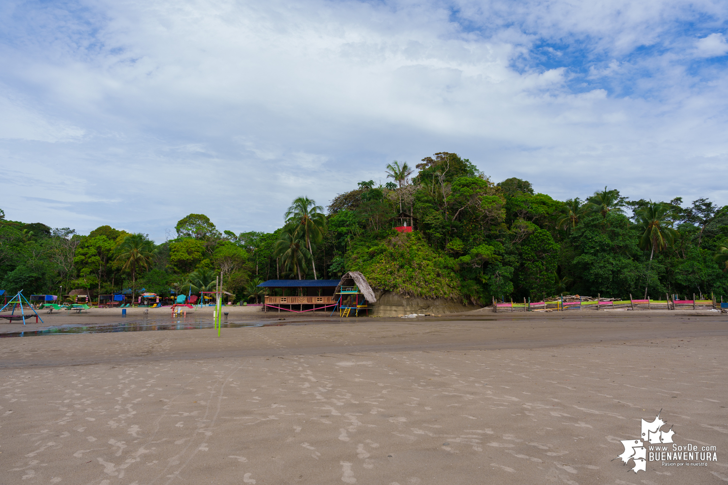 Se izó la Bandera Azul en Playa Dorada: un logro ambiental y turístico de reconocimiento internacional para Buenaventura 