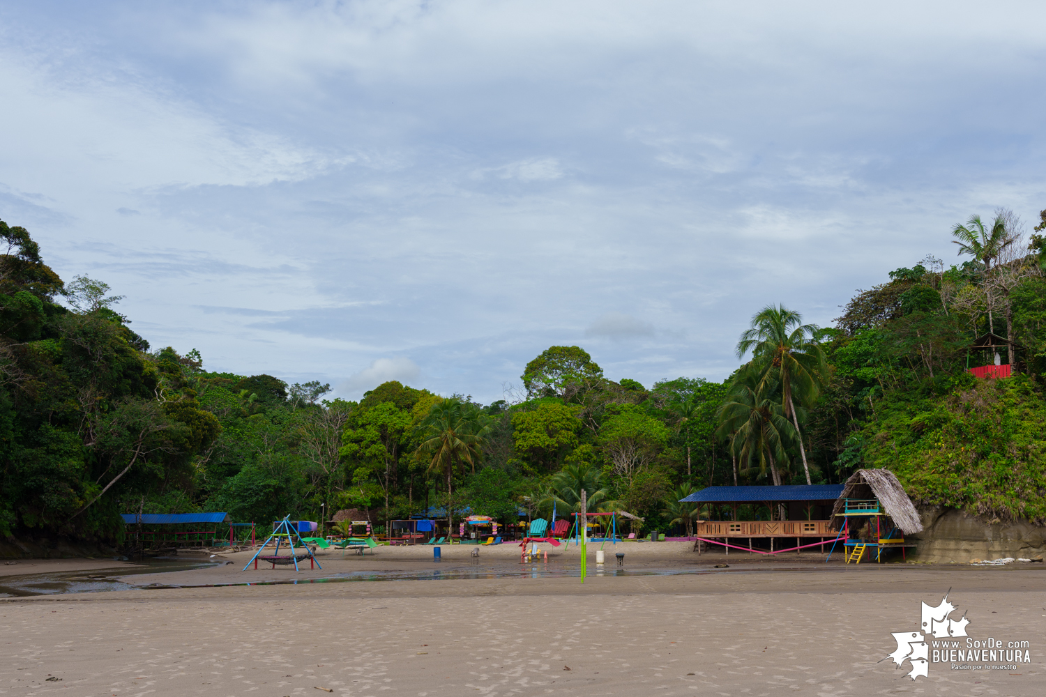 Se izó la Bandera Azul en Playa Dorada: un logro ambiental y turístico de reconocimiento internacional para Buenaventura 