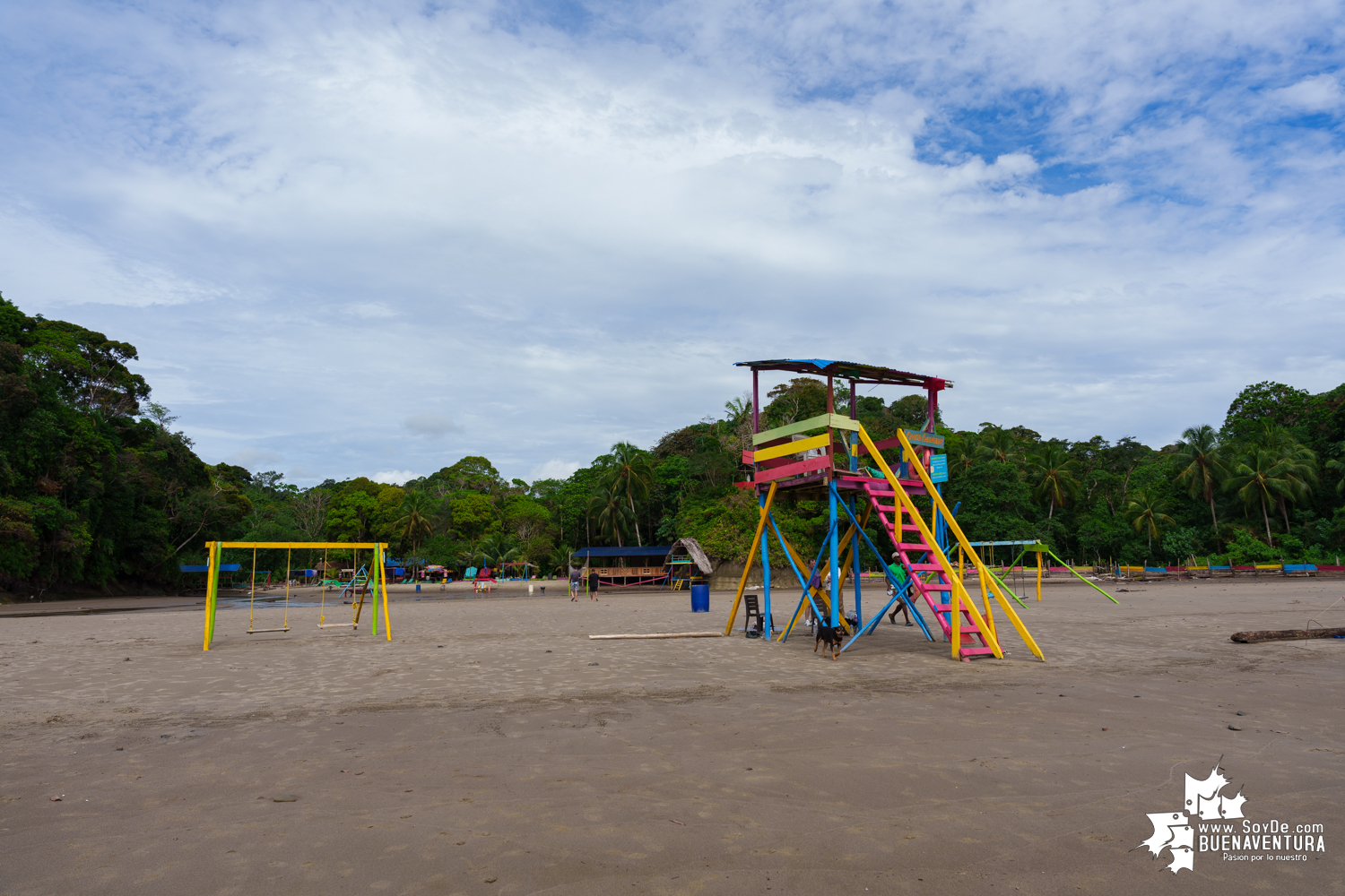 Se izó la Bandera Azul en Playa Dorada: un logro ambiental y turístico de reconocimiento internacional para Buenaventura 