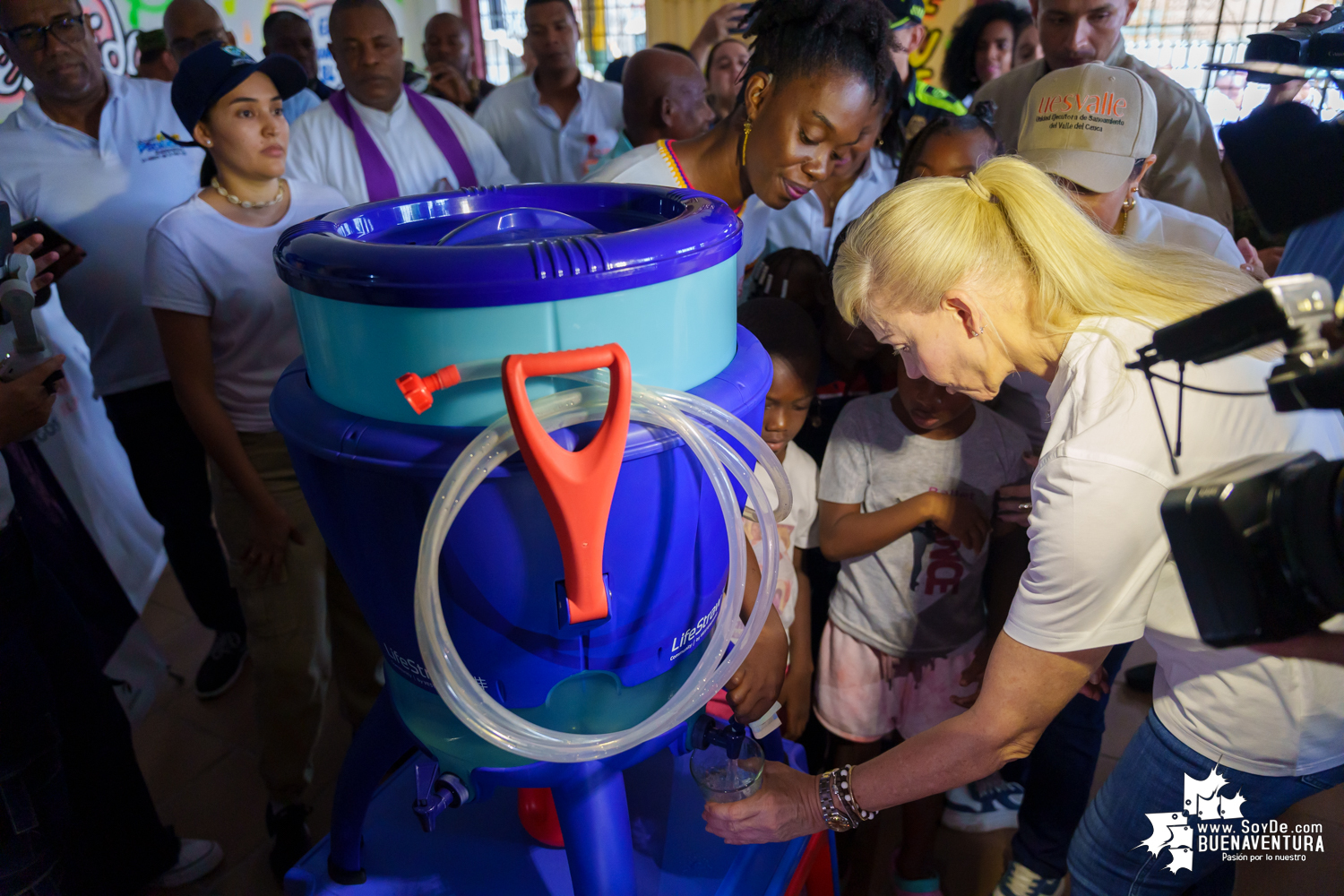 Comunidad del barrio San Francisco en Buenaventura fueron favorecidas con oferta institucional