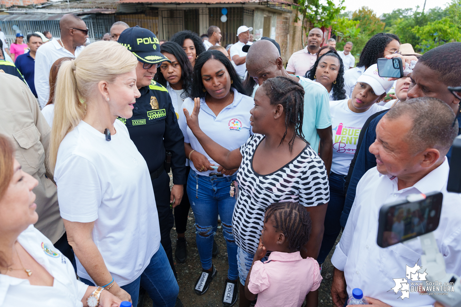 Comunidad del barrio San Francisco en Buenaventura fueron favorecidas con oferta institucional