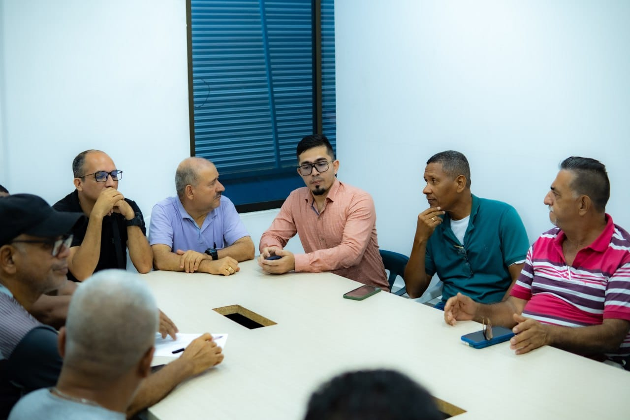 La Cámara de Comercio y la Secretaría de Tránsito buscan mejorar el servicio de transporte durante la Semana Santa 2024 en Buenaventura