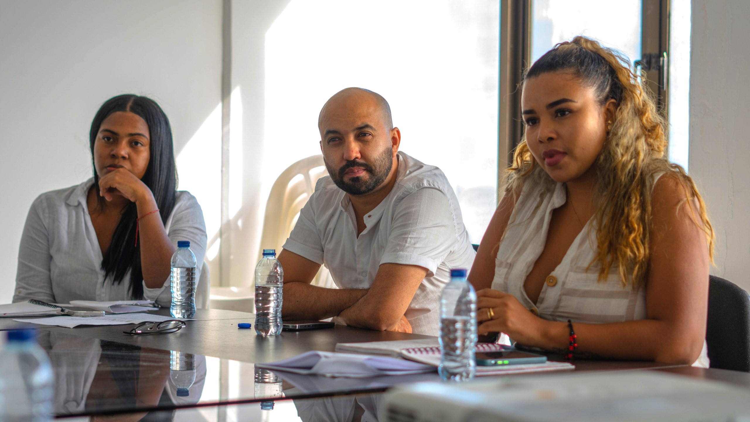 La Administración Distrital y el Ministerio de Vivienda acuerdan beneficios en materia de vivienda y titulación a Buenaventura
