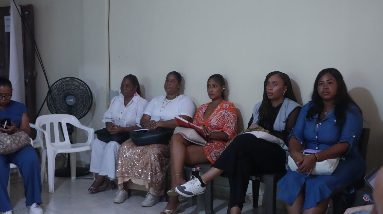 La Alcaldía Distrital recibe apoyo de cooperantes italianos para la adecuación de la Casa para la Mujer en Buenaventura