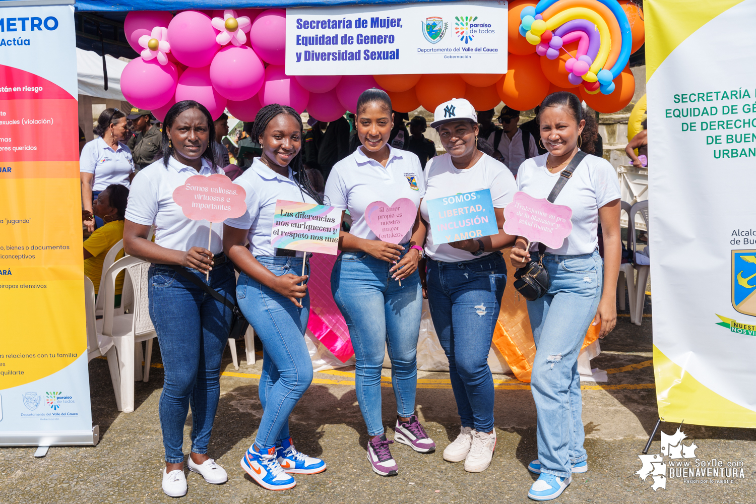 Se realizó una jornada de atención institucional entre la Gobernación del Valle y la Alcaldía Distrital en el barrio Juan XXIII de Buenaventura