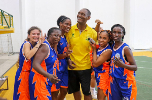 Deportistas con diversas discapacidades brillaron en torneo de baloncesto incluyente realizado en Buenaventura