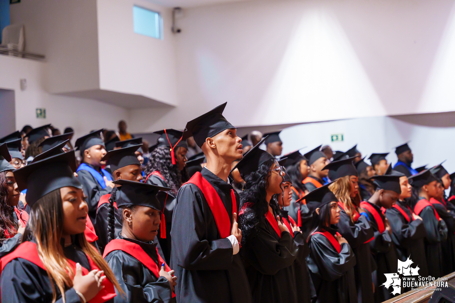 El PEC Delagente de Comfenalco Valle graduó a 81 nuevos técnicos laborales en Buenaventura 