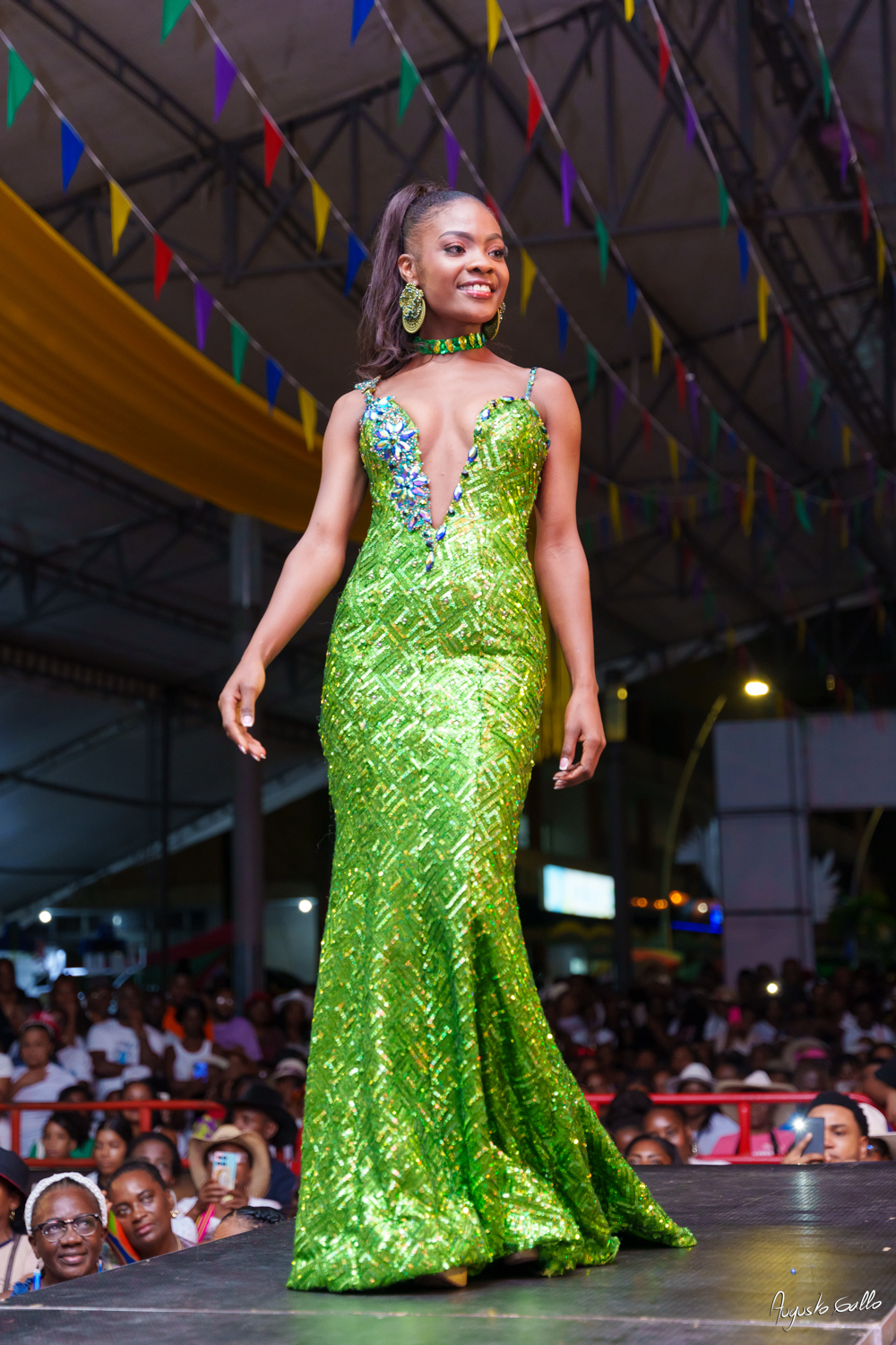 Shania Izquierdo Solís, de Tumaco, coronada como la nueva Señorita Litoral Pacífico 2024 en Buenaventura