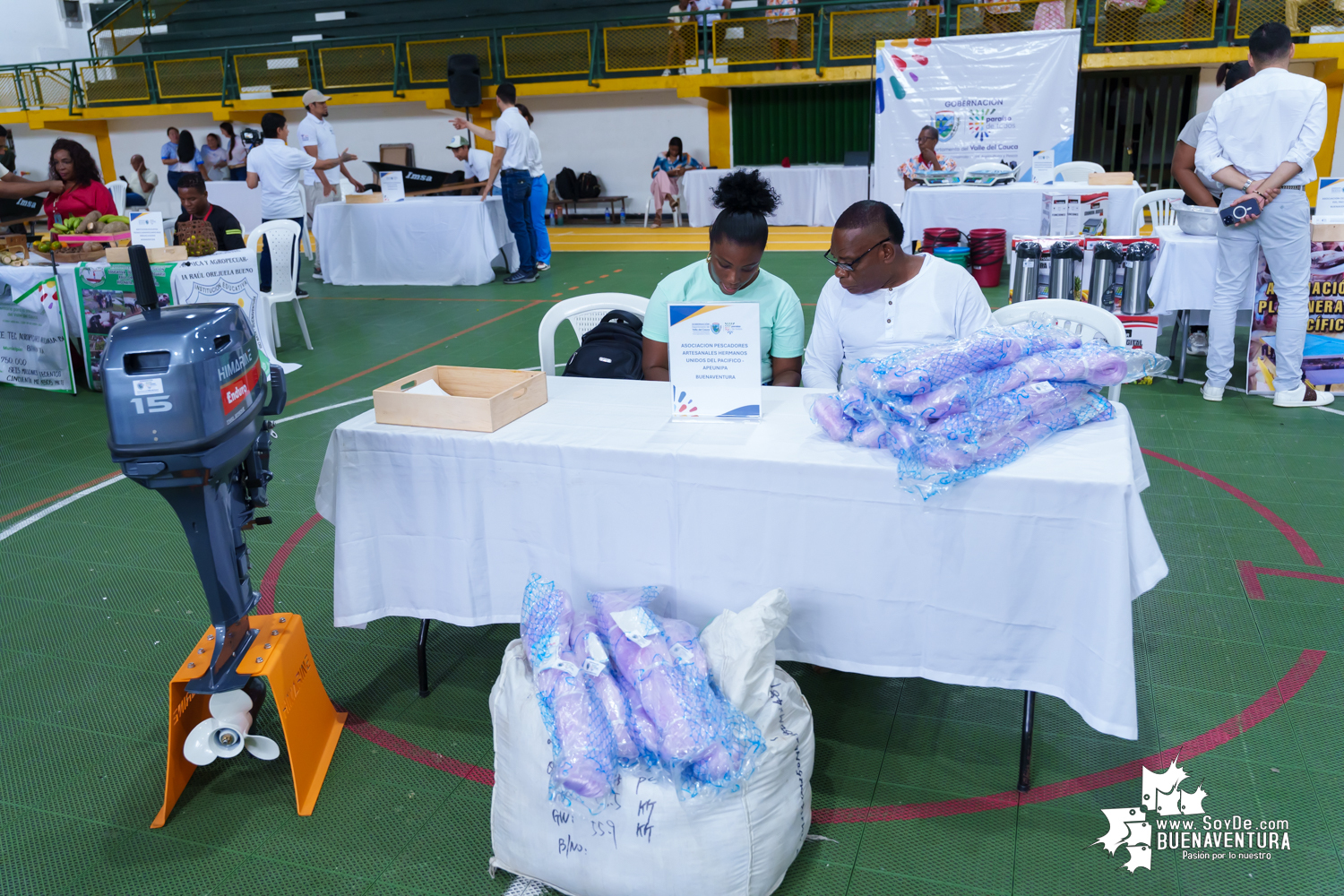 16 asociaciones del agro en Buenaventura se fortalecen con apoyo de la Gobernación del Valle