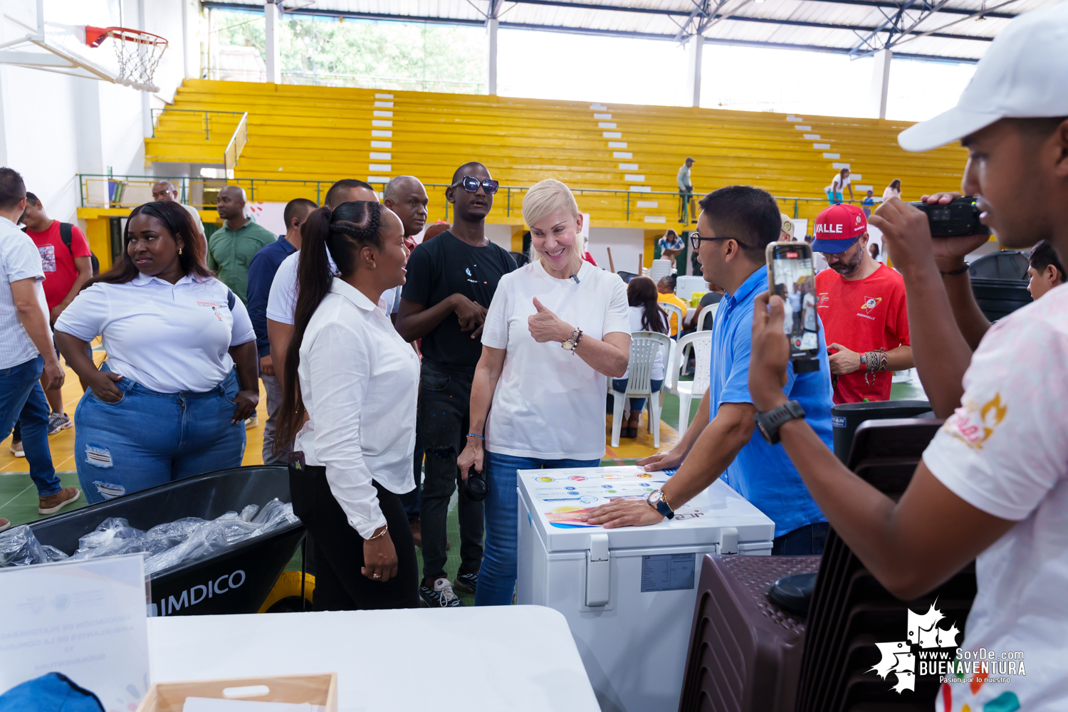 16 asociaciones del agro en Buenaventura se fortalecen con apoyo de la Gobernación del Valle