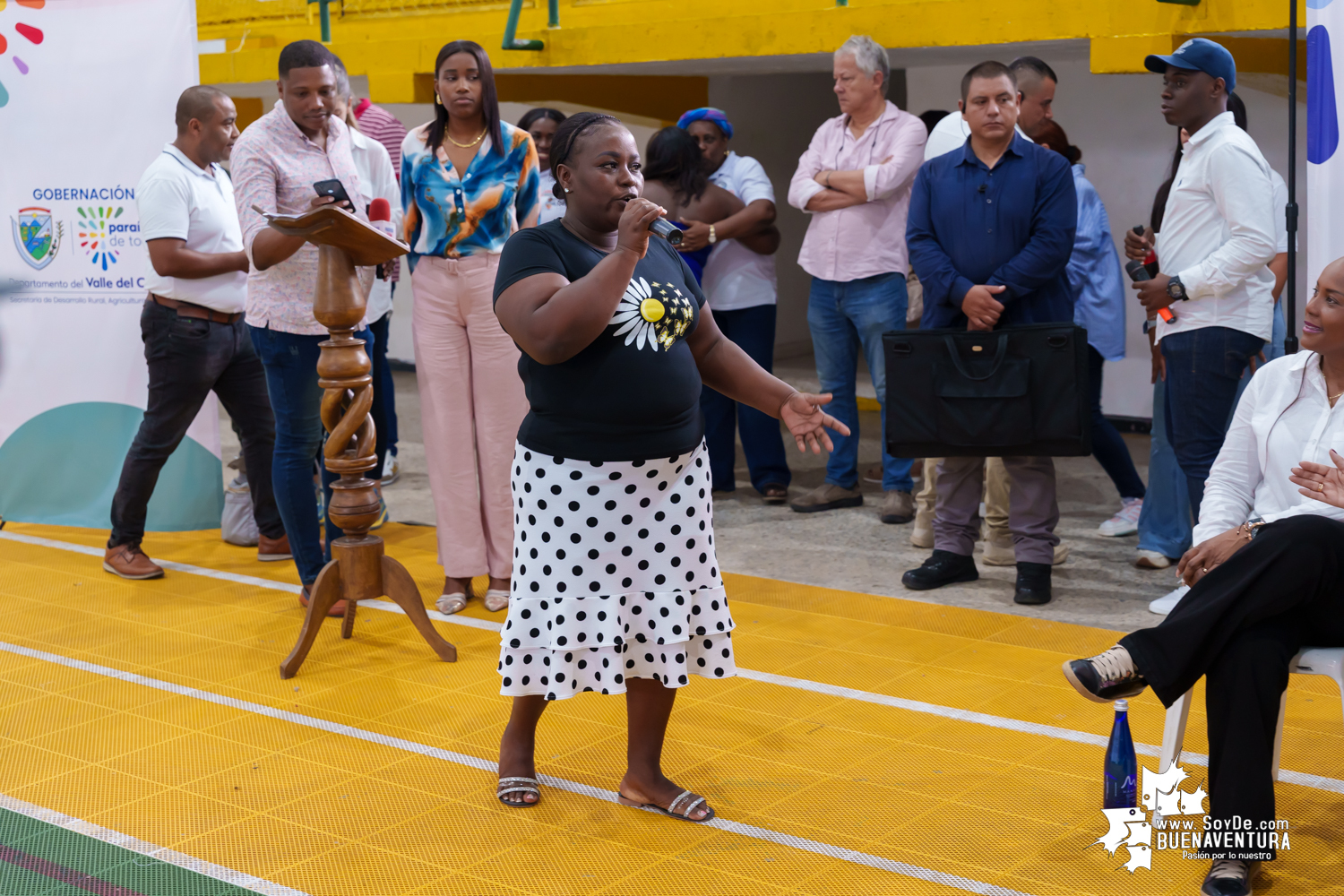 16 asociaciones del agro en Buenaventura se fortalecen con apoyo de la Gobernación del Valle