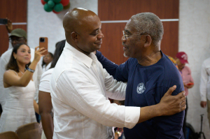 La Gobernación del Chocó condecoró al congresista Demócrata estadounidense, Gregory Meeks