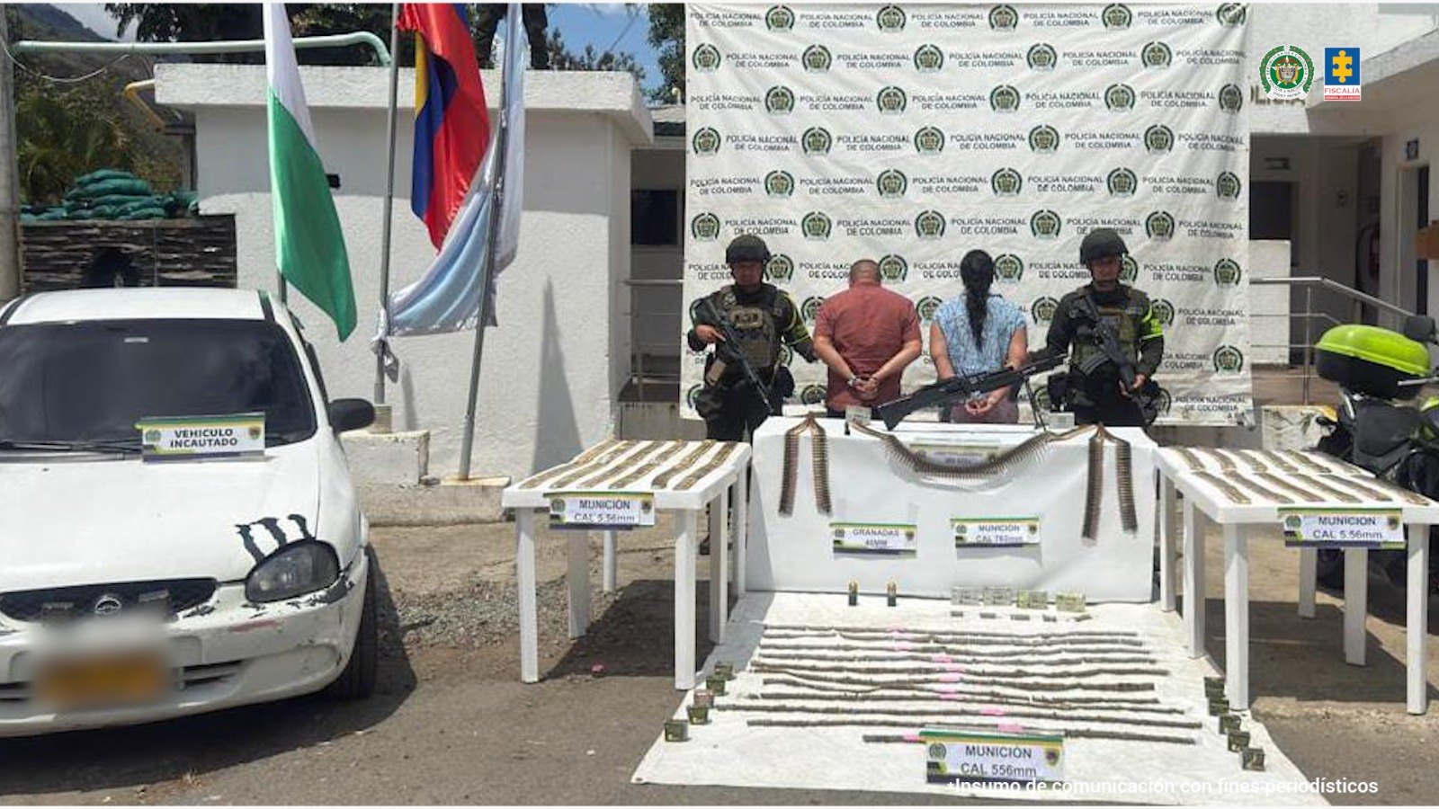 Aseguran a una pareja que presuntamente transporta un arma y elementos de uso privativo de las FFMM en Dagua, Valle del Cauca