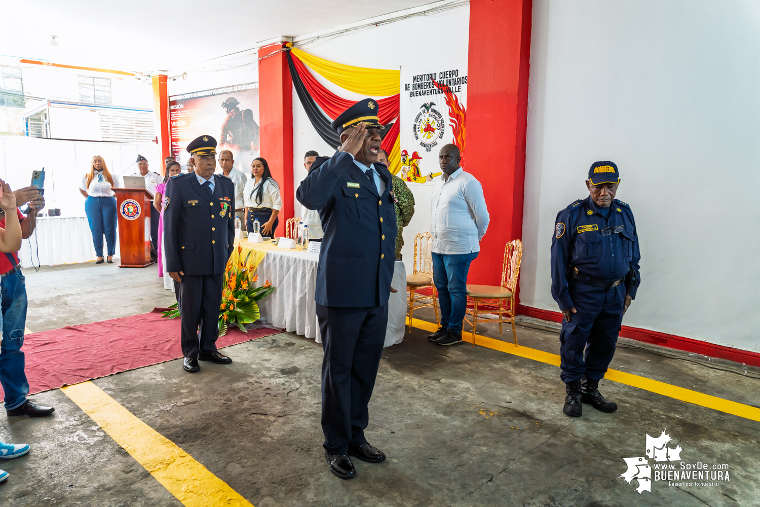 El Capitán Haider Grijalba asumió la comandancia del Meritorio Cuerpo de Bomberos Voluntarios de Buenaventura
