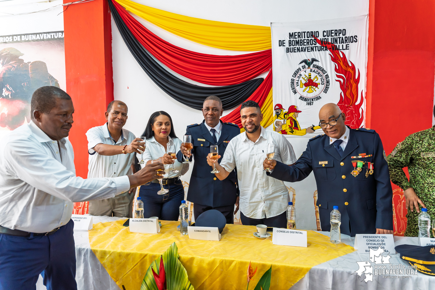 El Capitán Haider Grijalba asumió la comandancia del Meritorio Cuerpo de Bomberos Voluntarios de Buenaventura