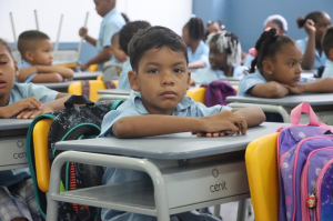 La Institución Educativa Termarit en Buenaventura recibe nuevo mobiliario escolar