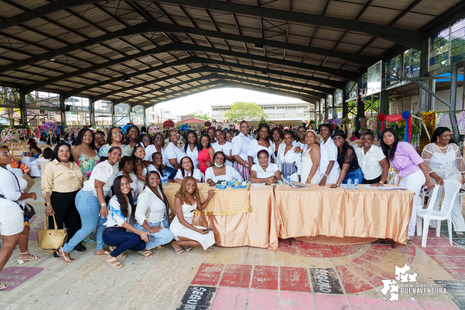 Buenaventura celebra a sus mujeres con un emotivo homenaje liderado por la Alcaldía Distrital