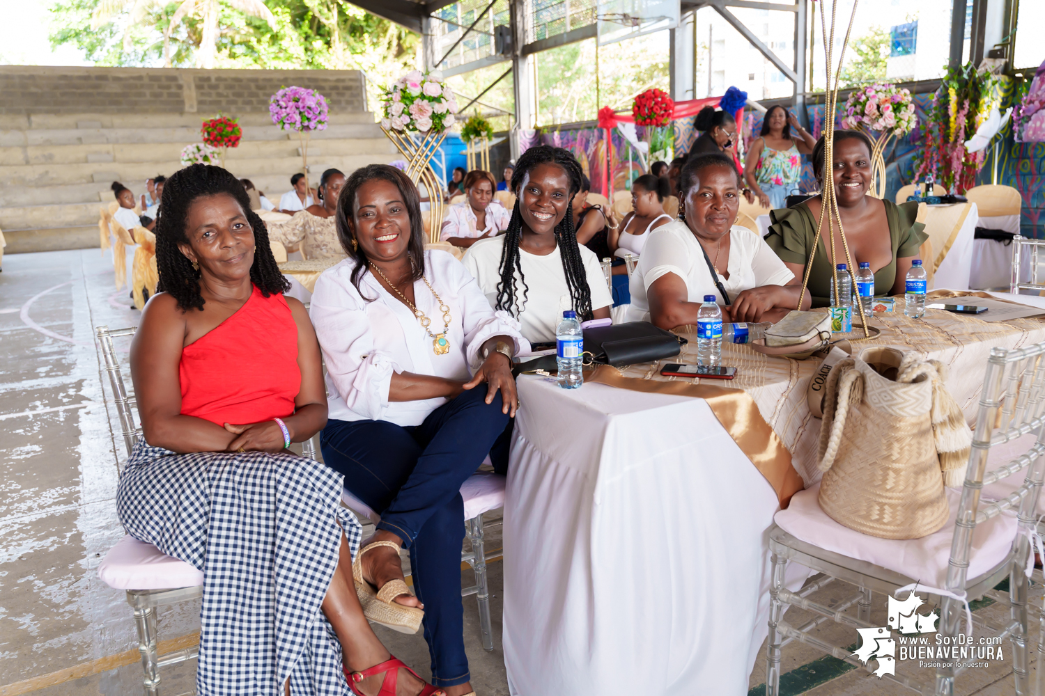 Buenaventura celebra a sus mujeres con un emotivo homenaje liderado por la Alcaldía Distrital