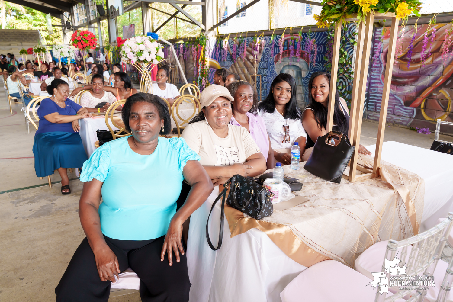 Buenaventura celebra a sus mujeres con un emotivo homenaje liderado por la Alcaldía Distrital