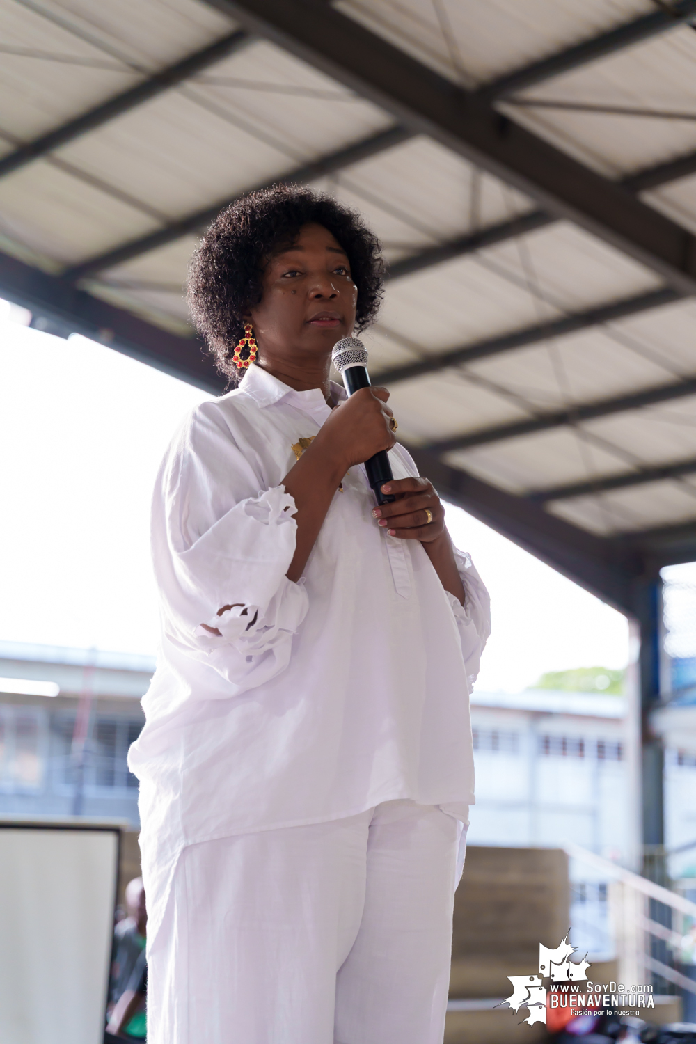Buenaventura celebra a sus mujeres con un emotivo homenaje liderado por la Alcaldía Distrital