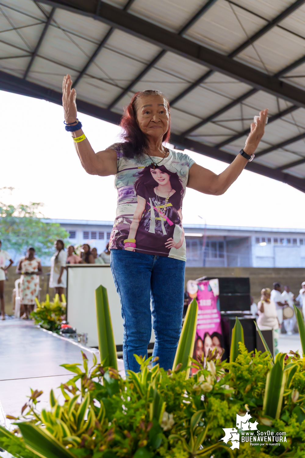 Buenaventura celebra a sus mujeres con un emotivo homenaje liderado por la Alcaldía Distrital