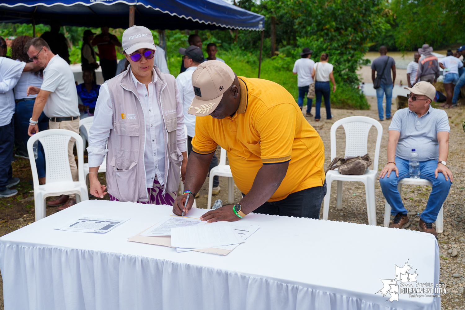 Comunidades del Bajo Calima en Buenaventura recibieron dos lanchas para garantizar su movilidad 