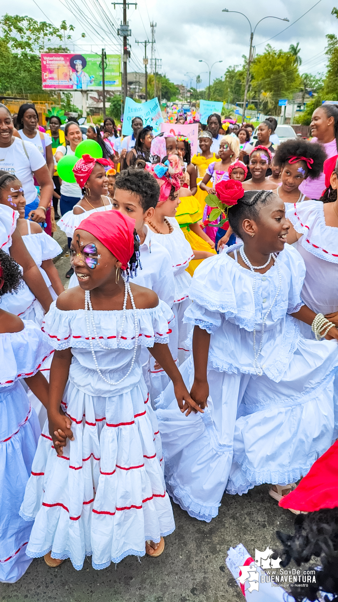 Buenaventura celebró el Día Internacional del Niño con un Carnaval de la Alegría