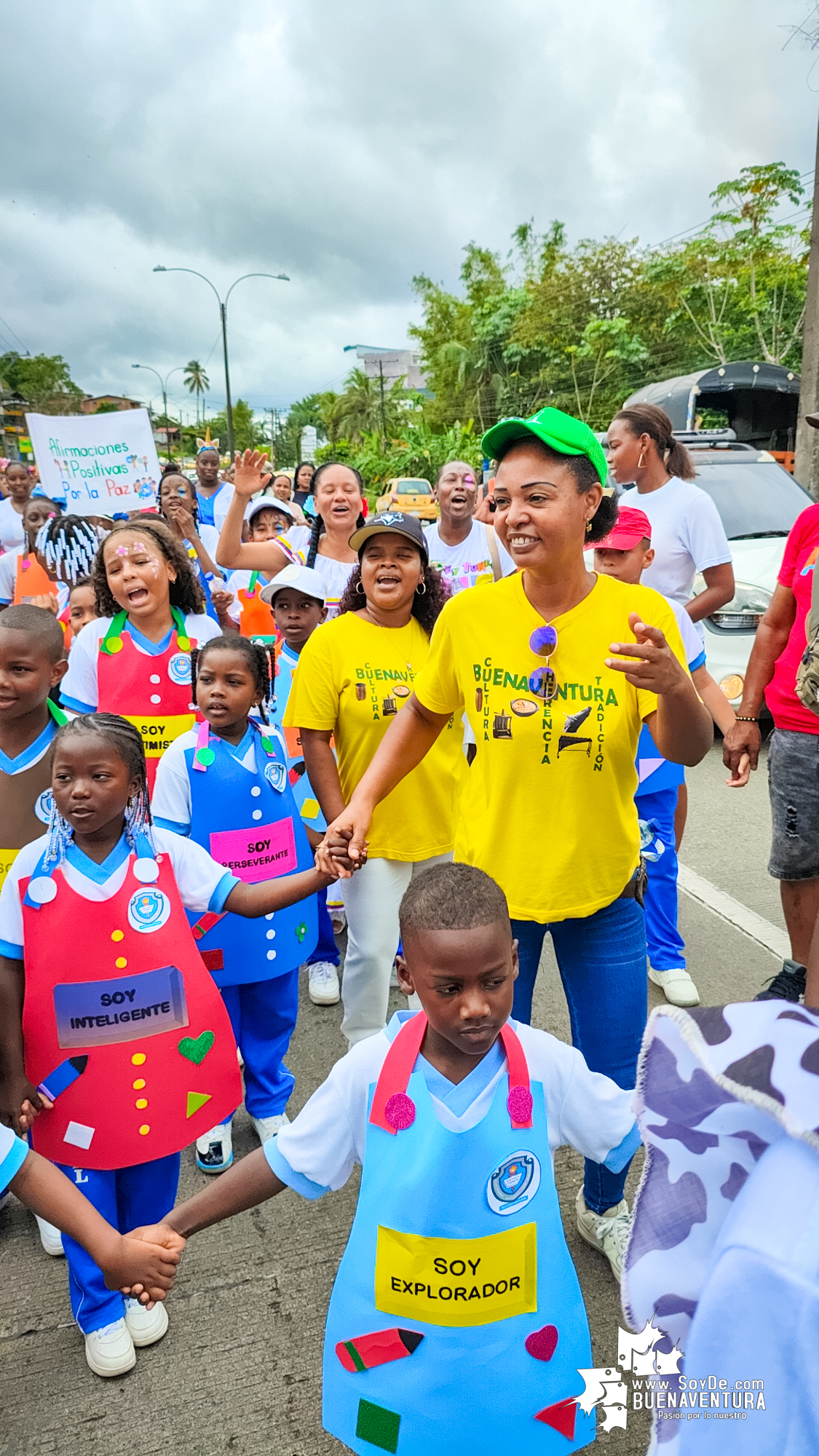 Buenaventura celebró el Día Internacional del Niño con un Carnaval de la Alegría