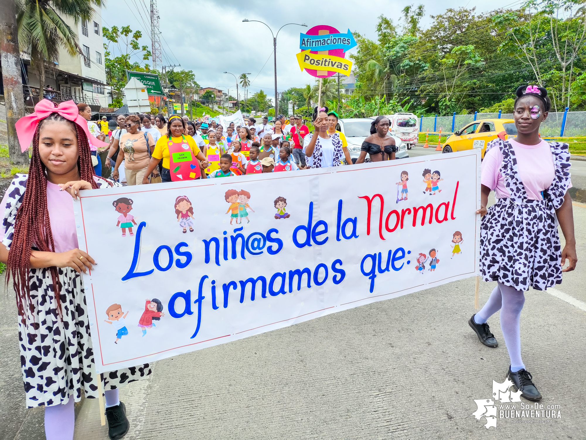 Buenaventura celebró el Día Internacional del Niño con un Carnaval de la Alegría