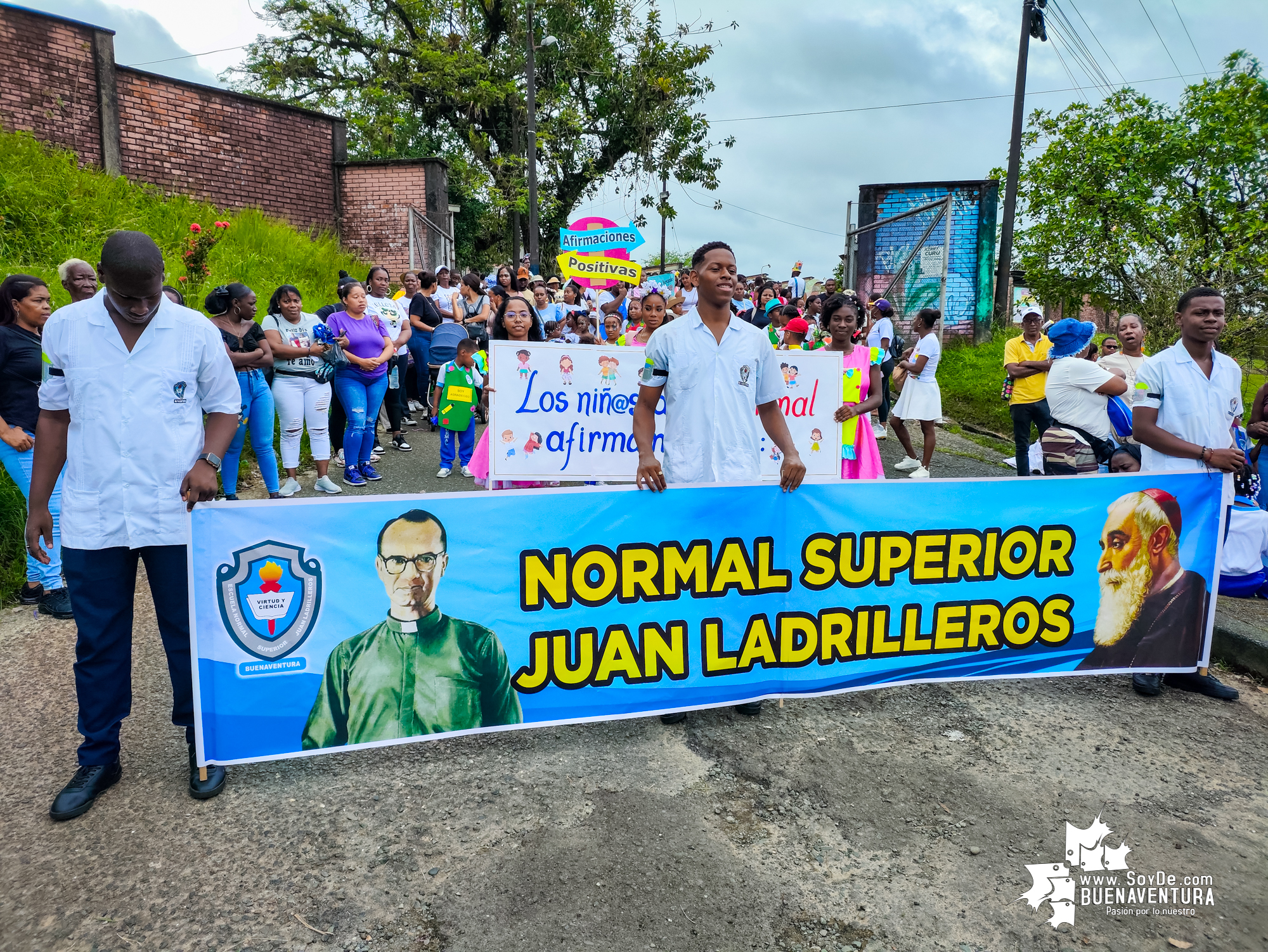 Buenaventura celebró el Día Internacional del Niño con un Carnaval de la Alegría