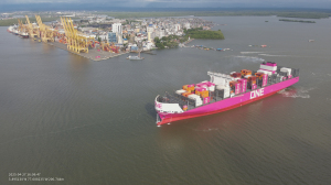 Buenaventura recibe al ONE Sparkle, primer buque de nueva generación sostenible en arribar al puerto