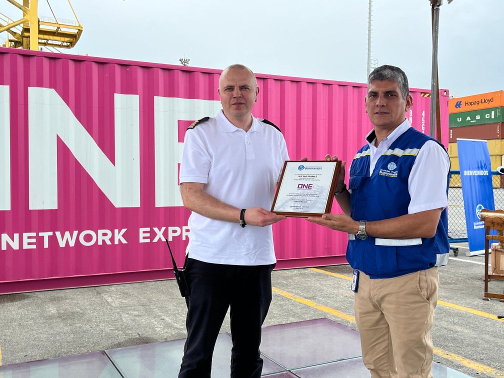 Buenaventura recibe al ONE Sparkle, primer buque de nueva generación sostenible en arribar al puerto
