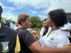 La alcaldesa distrital Ligia Córdoba Martínez atendió tragedia en el barrio Palo Seco de Buenaventura 
