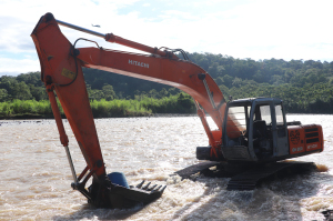 Golpe a las finanzas de la estructura Jaime Martínez con destrucción de maquinaria usada para la minería ilegal en Buenaventura