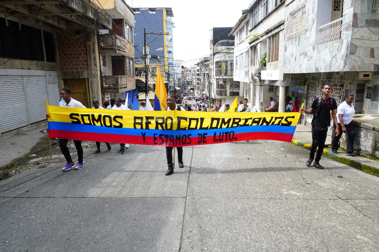 Buenaventura celebró su identidad cultural con colorido desfile y encuentro de danzas