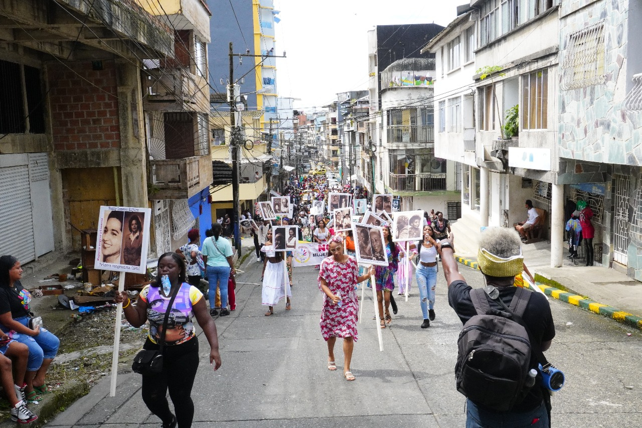 Buenaventura celebró su identidad cultural con colorido desfile y encuentro de danzas