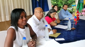 La Agencia Turca de Cooperación donó mobiliario escolar la IE Atanasio Girardot en Buenaventura 