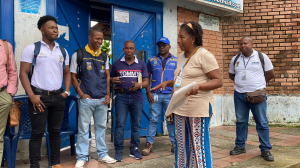 Varias secretarias y entidades de la Alcaldía Distrital de Buenaventura atienden problemática de infraestructura en la Comuna 11