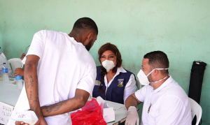 La Secretaría de Salud lideró jornada médica integral para personas privadas de la libertad en Buenaventura