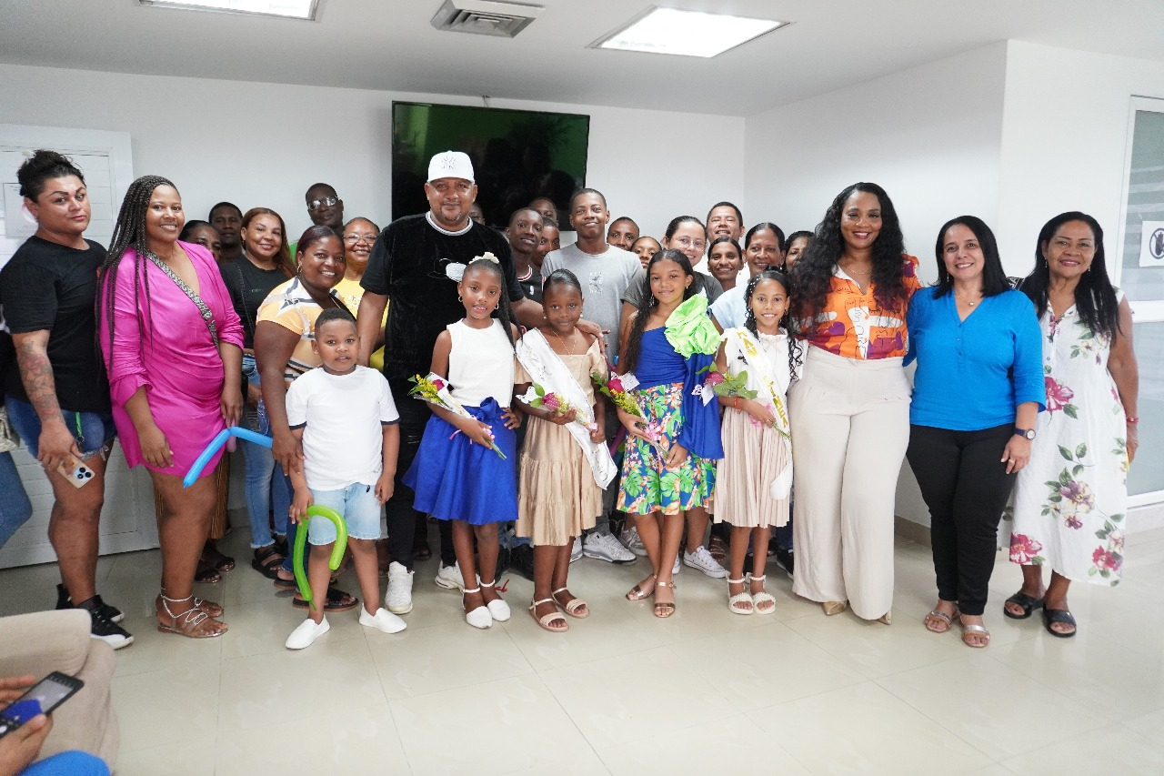 33 candidatas se inscribieron para los reinados Niña y Señorita Buenaventura Folclor 2025