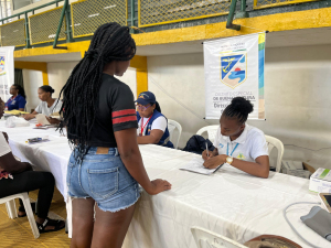 Entregan ayudas humanitarias a 59 familias desplazadas en Bazán La Bocana en Buenaventura 