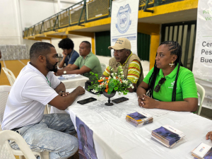 Entregan ayudas humanitarias a 59 familias desplazadas en Bazán La Bocana en Buenaventura 