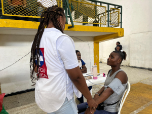 Entregan ayudas humanitarias a 59 familias desplazadas en Bazán La Bocana en Buenaventura 