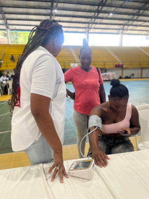 Entregan ayudas humanitarias a 59 familias desplazadas en Bazán La Bocana en Buenaventura 